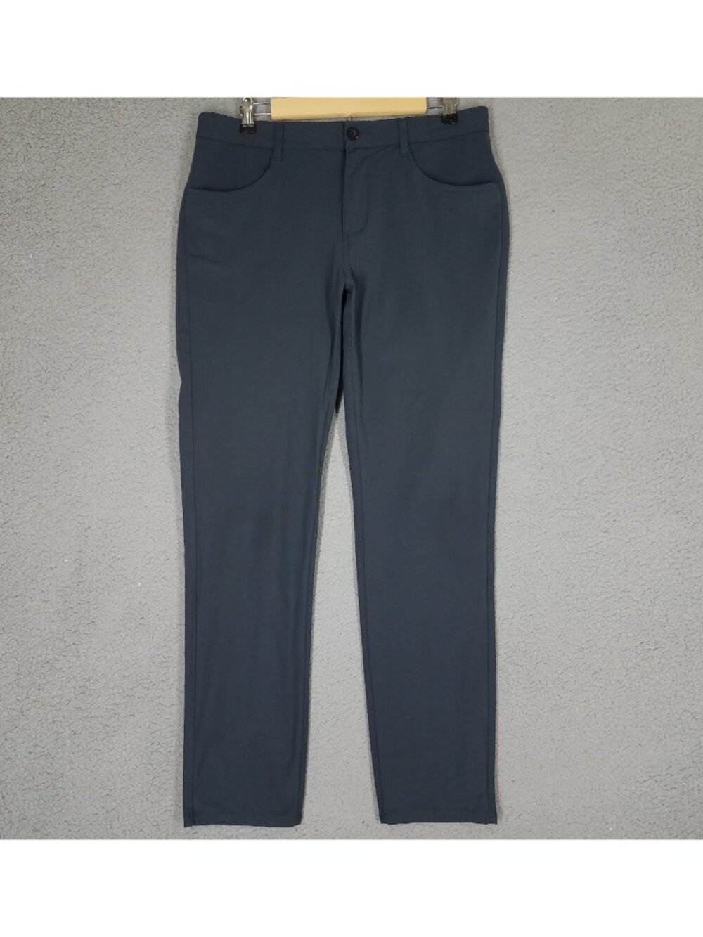 Vuori Chino Pants Adult 33 x 29 Performance Golf Casual Travel Stretch Comfort